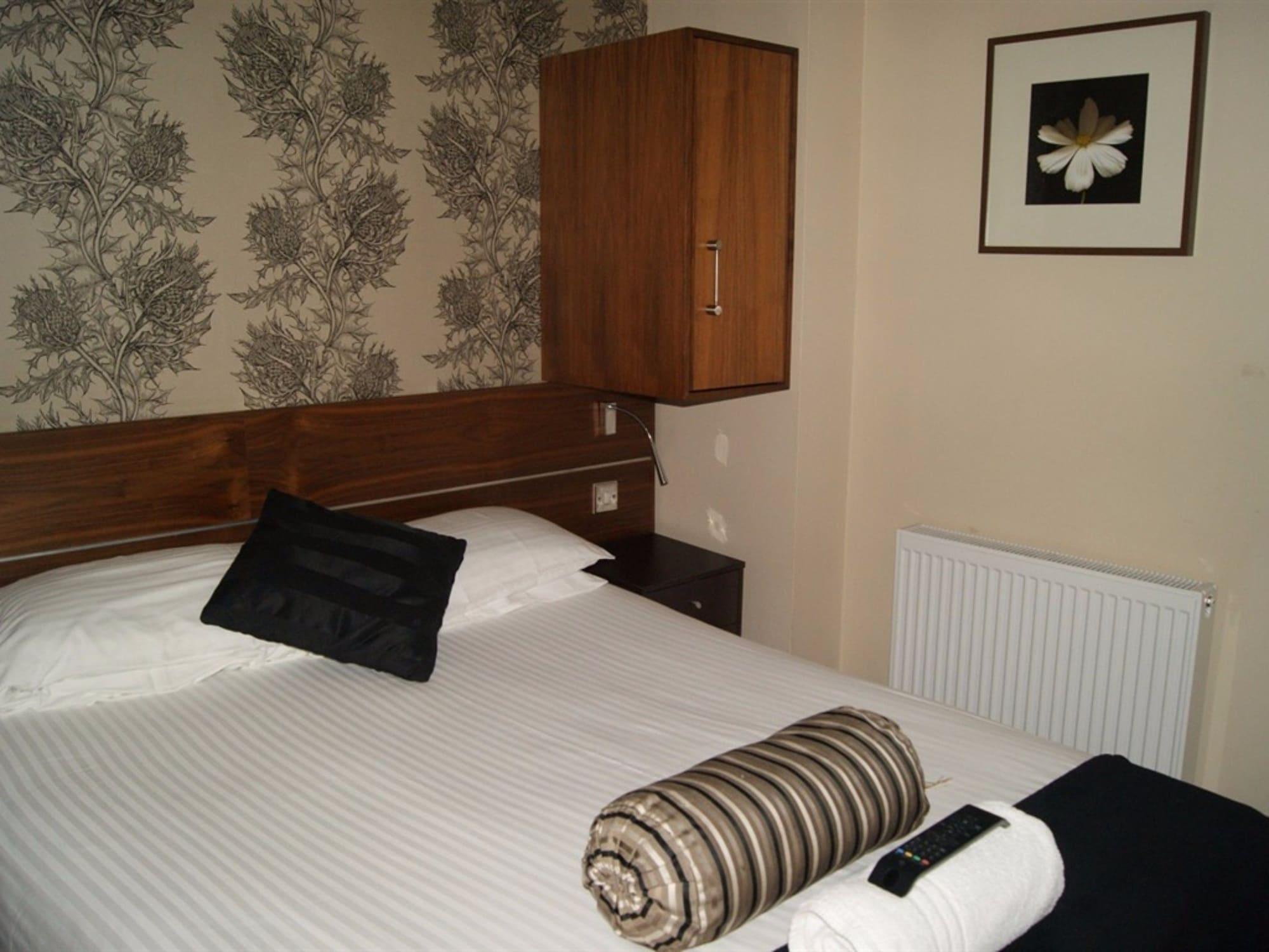 The Drymen Inn Glasgow Extérieur photo