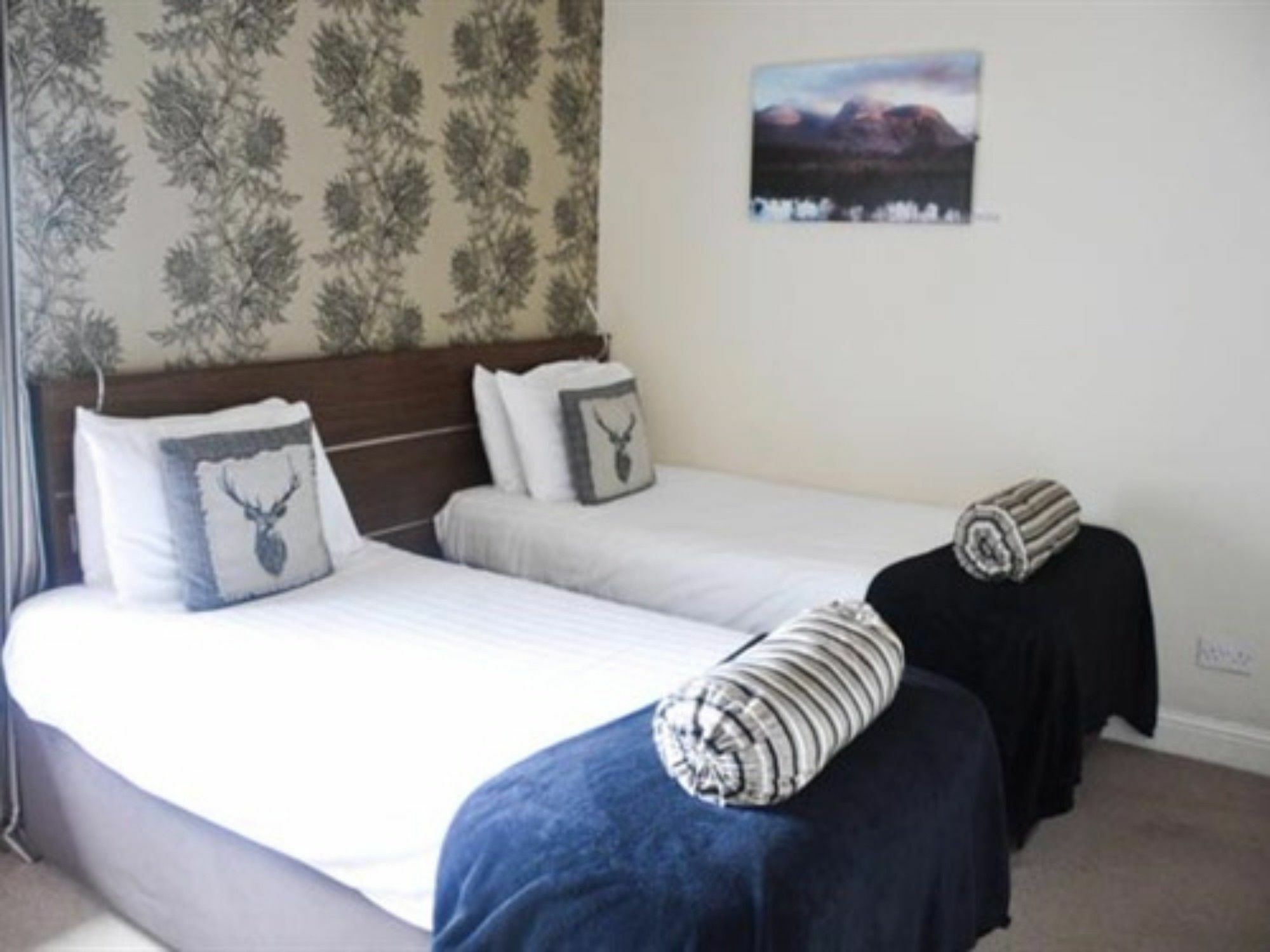 The Drymen Inn Glasgow Extérieur photo