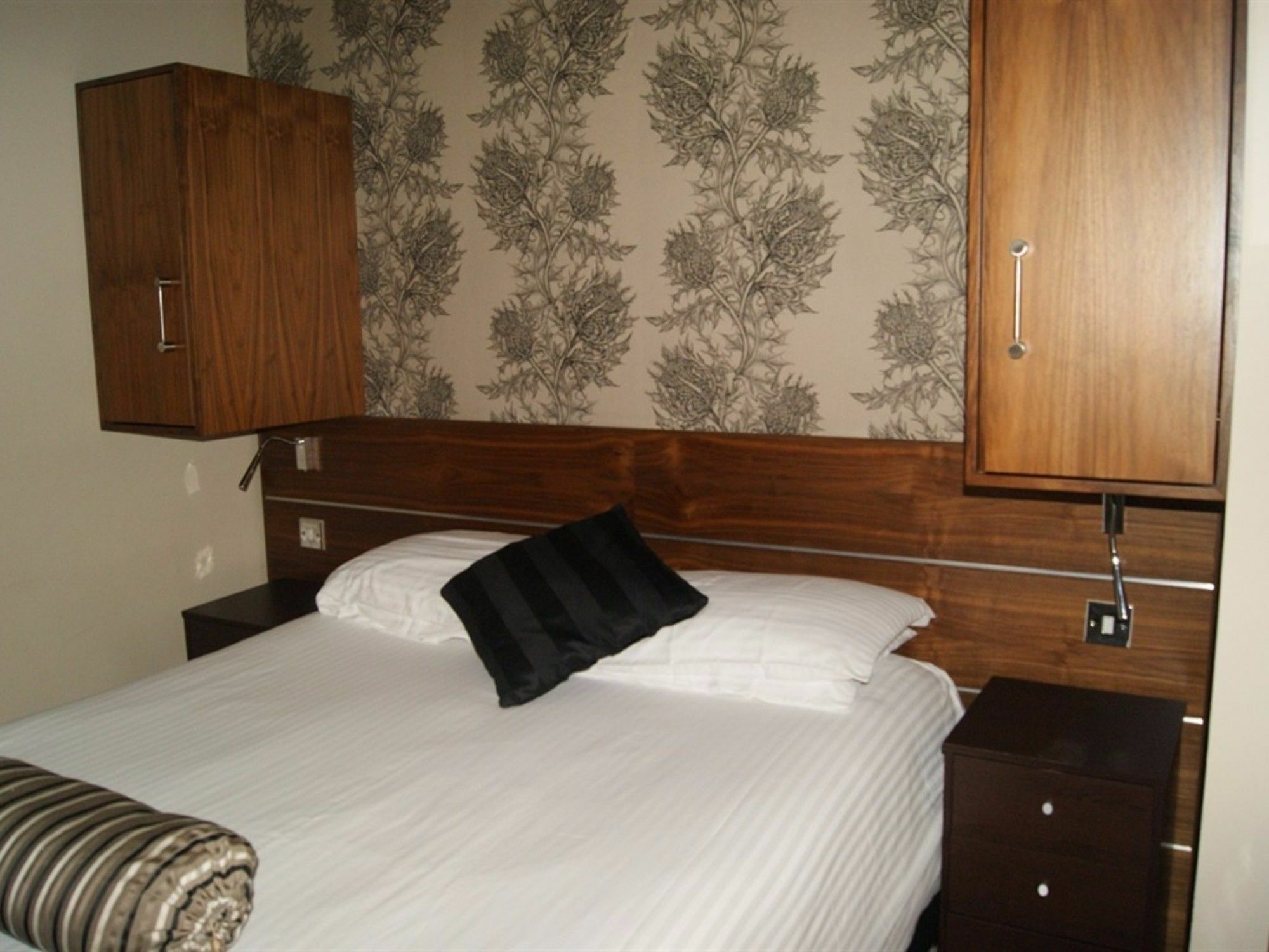 The Drymen Inn Glasgow Extérieur photo